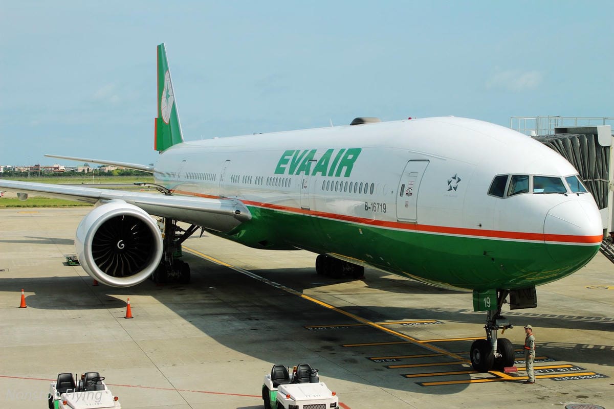 2017.05.07 長榮航空 BR807 桃園TPE-澳門MFM 飛行記錄 -波音777菁英艙座位! - 第16張圖 2017.05.07 長榮航空 BR807 桃園TPE-澳門MFM 飛行記錄 -波音777菁英艙座位!