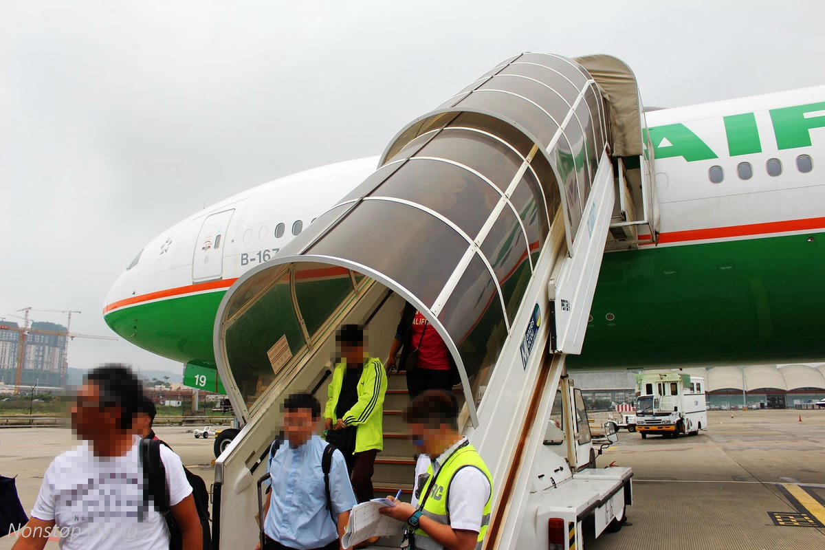 2017.05.07 長榮航空 BR807 桃園TPE-澳門MFM 飛行記錄 -波音777菁英艙座位! - 第78張圖 2017.05.07 長榮航空 BR807 桃園TPE-澳門MFM 飛行記錄 -波音777菁英艙座位!