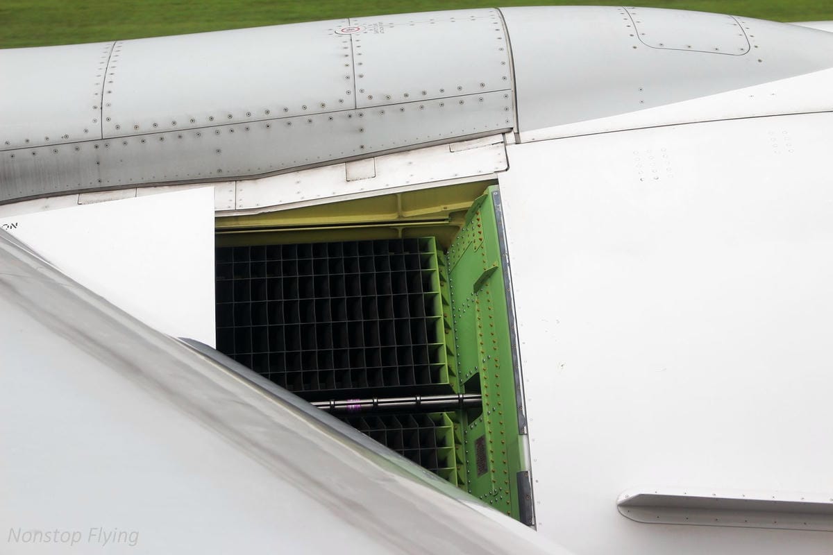 2017.05.07 長榮航空 BR807 桃園TPE-澳門MFM 飛行記錄 -波音777菁英艙座位! - 第72張圖 2017.05.07 長榮航空 BR807 桃園TPE-澳門MFM 飛行記錄 -波音777菁英艙座位!