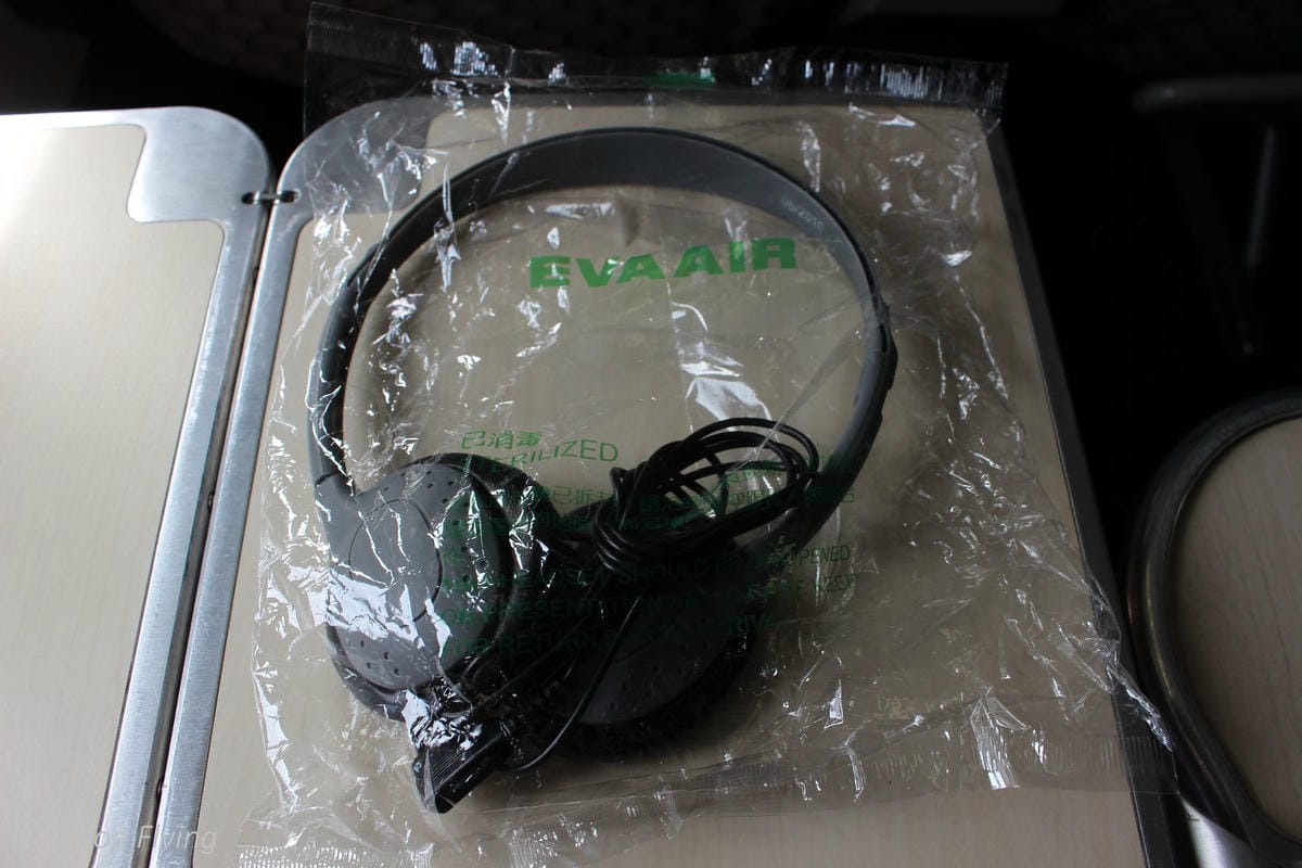 2017.05.07 長榮航空 BR807 桃園TPE-澳門MFM 飛行記錄 -波音777菁英艙座位! - 第32張圖 2017.05.07 長榮航空 BR807 桃園TPE-澳門MFM 飛行記錄 -波音777菁英艙座位!