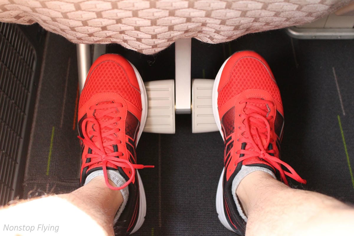 2017.05.07 長榮航空 BR807 桃園TPE-澳門MFM 飛行記錄 -波音777菁英艙座位! - 第24張圖 2017.05.07 長榮航空 BR807 桃園TPE-澳門MFM 飛行記錄 -波音777菁英艙座位!