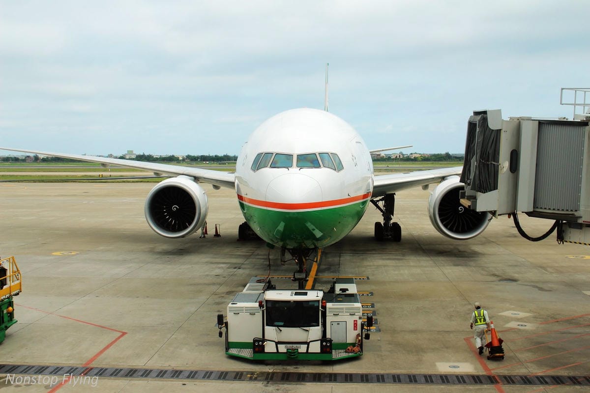 2017.05.07 長榮航空 BR807 桃園TPE-澳門MFM 飛行記錄 -波音777菁英艙座位! - 第14張圖 2017.05.07 長榮航空 BR807 桃園TPE-澳門MFM 飛行記錄 -波音777菁英艙座位!