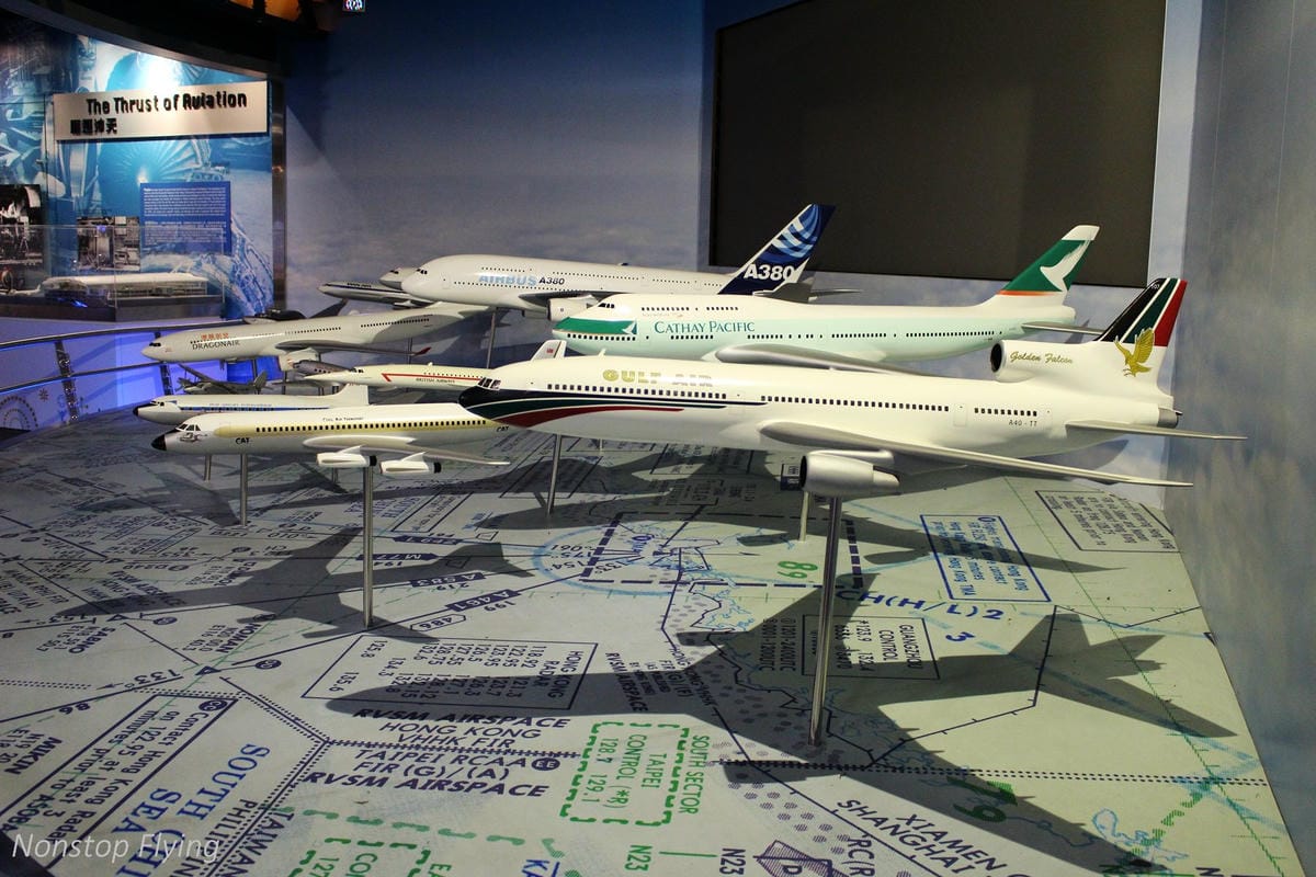 2017.05.12 長榮航空 BR858 香港HKG-桃園TPE 飛行記錄 -巧遇酷企鵝郊遊機! - 第9張圖 2017.05.12 長榮航空 BR858 香港HKG-桃園TPE 飛行記錄 -巧遇酷企鵝郊遊機!