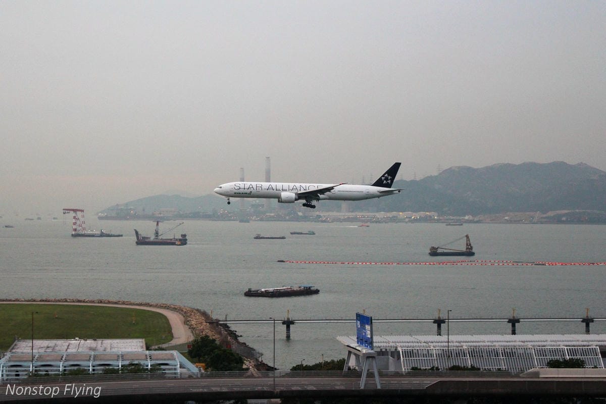 2017.05.12 長榮航空 BR858 香港HKG-桃園TPE 飛行記錄 -巧遇酷企鵝郊遊機! - 第18張圖 2017.05.12 長榮航空 BR858 香港HKG-桃園TPE 飛行記錄 -巧遇酷企鵝郊遊機!