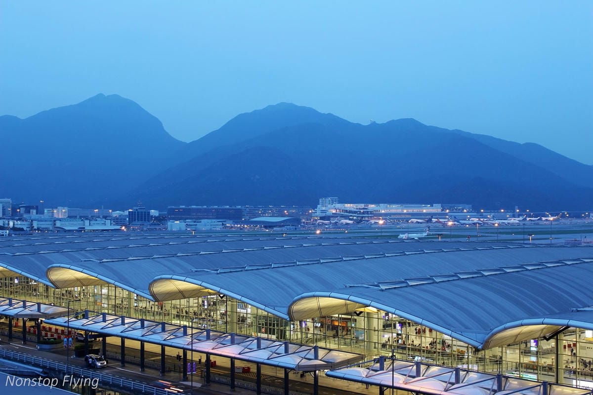 2017.05.12 長榮航空 BR858 香港HKG-桃園TPE 飛行記錄 -巧遇酷企鵝郊遊機! - 第22張圖 2017.05.12 長榮航空 BR858 香港HKG-桃園TPE 飛行記錄 -巧遇酷企鵝郊遊機!
