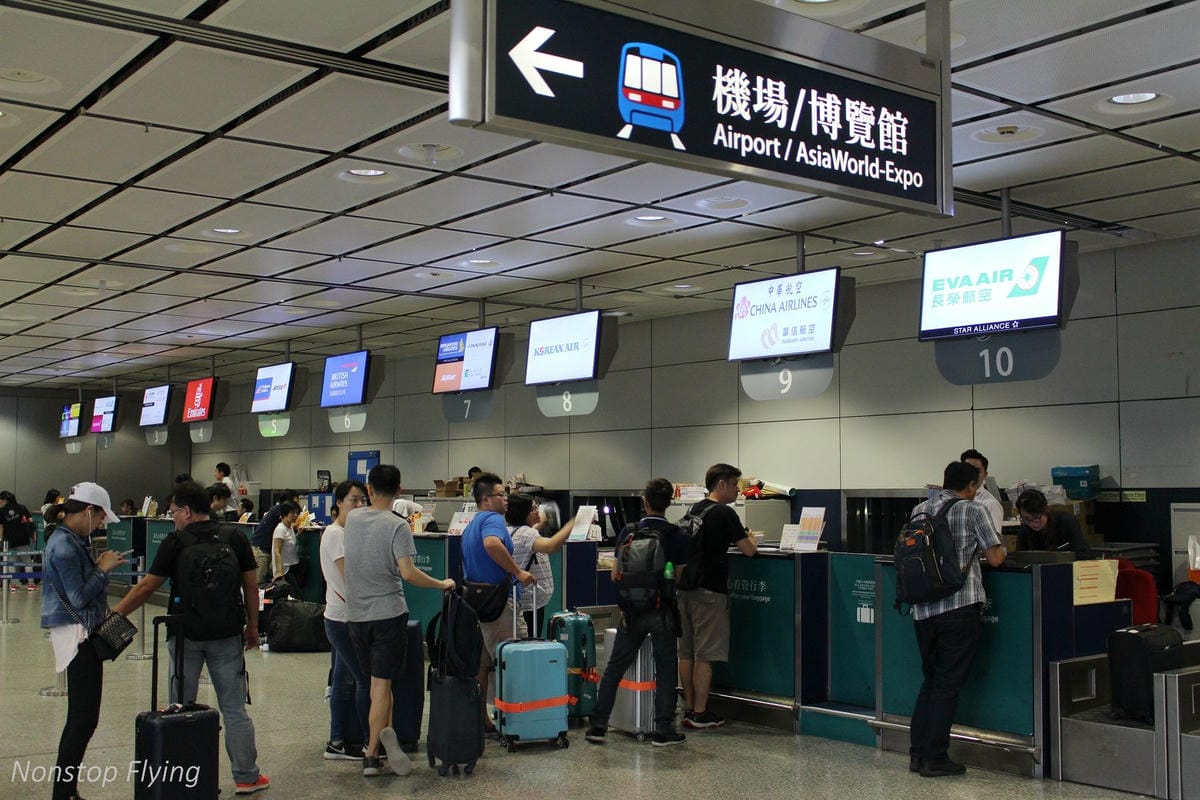 2017.05.12 長榮航空 BR858 香港HKG-桃園TPE 飛行記錄 -巧遇酷企鵝郊遊機! - 第4張圖 2017.05.12 長榮航空 BR858 香港HKG-桃園TPE 飛行記錄 -巧遇酷企鵝郊遊機!