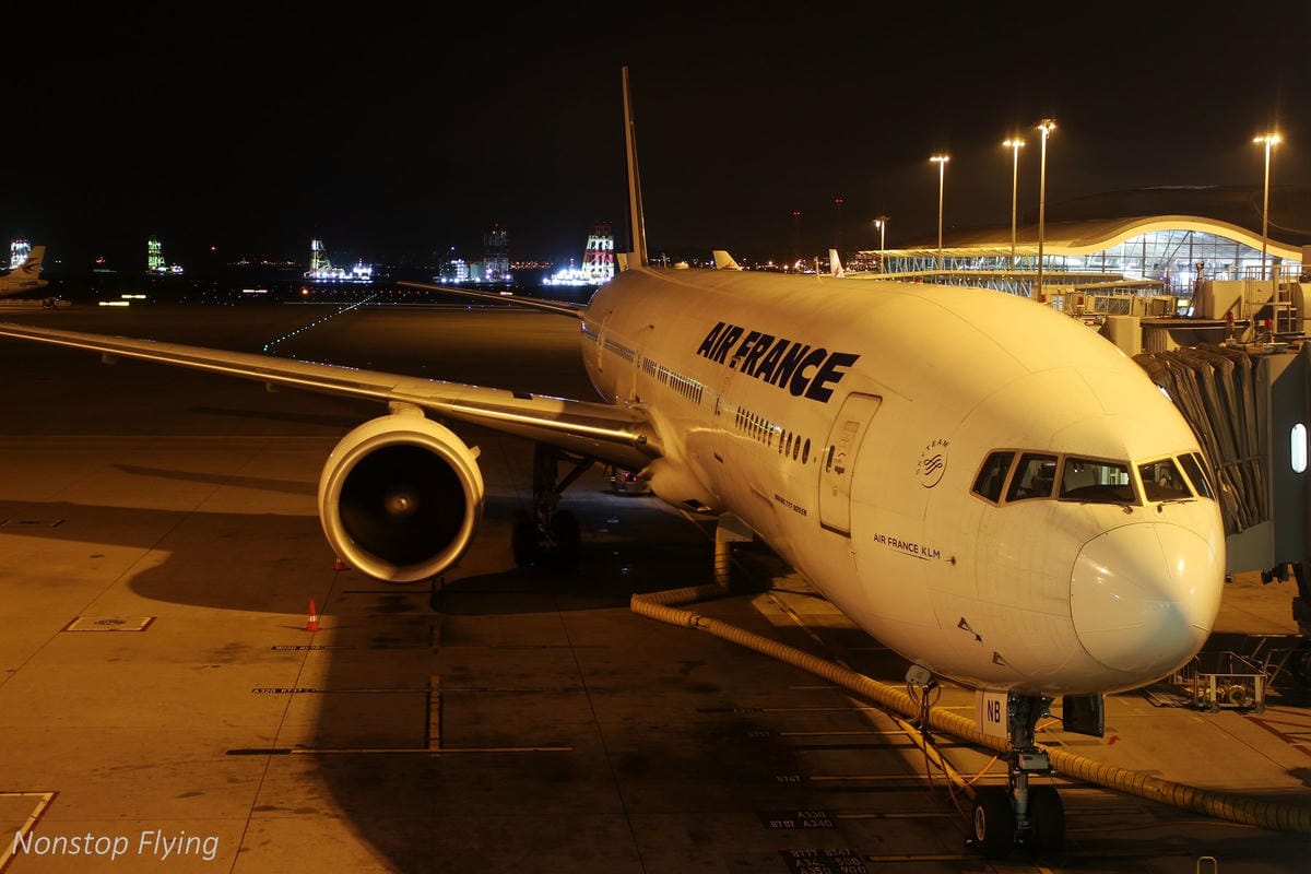 2017.05.12 長榮航空 BR858 香港HKG-桃園TPE 飛行記錄 -巧遇酷企鵝郊遊機! - 第34張圖 2017.05.12 長榮航空 BR858 香港HKG-桃園TPE 飛行記錄 -巧遇酷企鵝郊遊機!