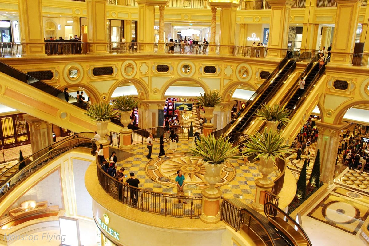 【澳門一日遊】從巴黎人、威尼斯人逛到澳門半島-議事亭前地、大三巴牌坊、東望洋燈塔、美高梅酒店… - 第14張圖 【澳門一日遊】從巴黎人、威尼斯人逛到澳門半島-議事亭前地、大三巴牌坊、東望洋燈塔、美高梅酒店…