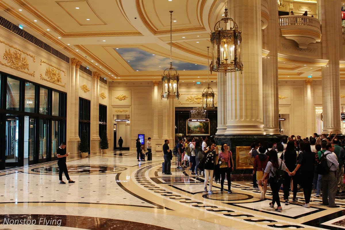 【澳門一日遊】從巴黎人、威尼斯人逛到澳門半島-議事亭前地、大三巴牌坊、東望洋燈塔、美高梅酒店… - 第9張圖 【澳門一日遊】從巴黎人、威尼斯人逛到澳門半島-議事亭前地、大三巴牌坊、東望洋燈塔、美高梅酒店…