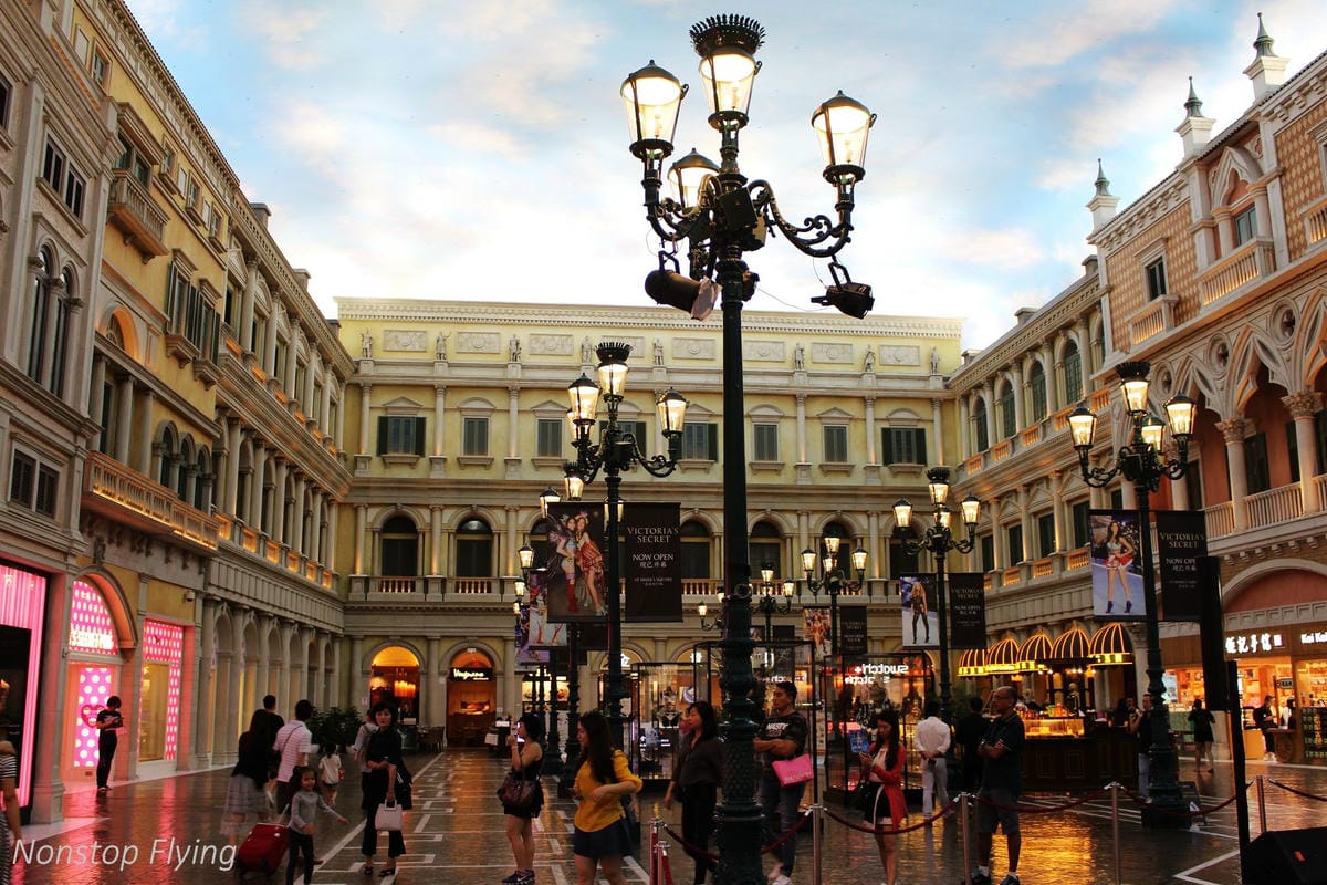 【澳門一日遊】從巴黎人、威尼斯人逛到澳門半島-議事亭前地、大三巴牌坊、東望洋燈塔、美高梅酒店… - 第16張圖 【澳門一日遊】從巴黎人、威尼斯人逛到澳門半島-議事亭前地、大三巴牌坊、東望洋燈塔、美高梅酒店…