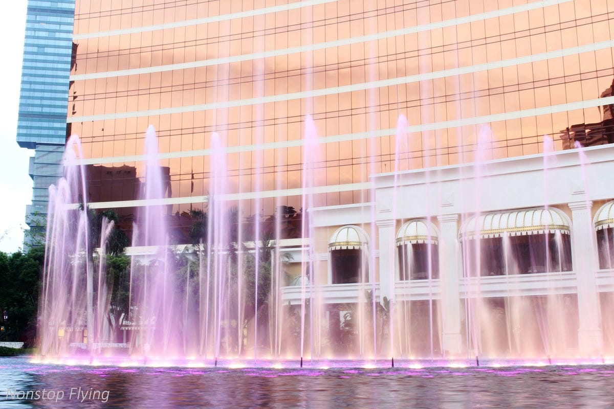 【澳門一日遊】從巴黎人、威尼斯人逛到澳門半島-議事亭前地、大三巴牌坊、東望洋燈塔、美高梅酒店… - 第33張圖 【澳門一日遊】從巴黎人、威尼斯人逛到澳門半島-議事亭前地、大三巴牌坊、東望洋燈塔、美高梅酒店…