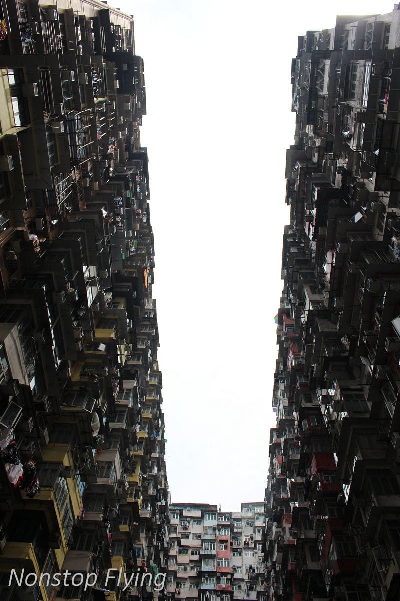 【香港遊記】鰂魚涌海山樓(怪獸大廈)、北角雞蛋仔、油街實現、太平山百萬夜景、翠華餐廳 - 第13張圖 【香港遊記】鰂魚涌海山樓(怪獸大廈)、北角雞蛋仔、油街實現、太平山百萬夜景、翠華餐廳