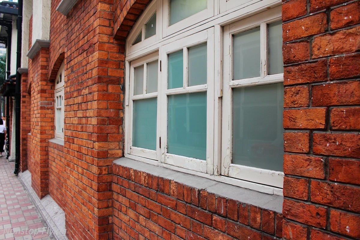 【香港遊記】鰂魚涌海山樓(怪獸大廈)、北角雞蛋仔、油街實現、太平山百萬夜景、翠華餐廳 - 第22張圖 【香港遊記】鰂魚涌海山樓(怪獸大廈)、北角雞蛋仔、油街實現、太平山百萬夜景、翠華餐廳