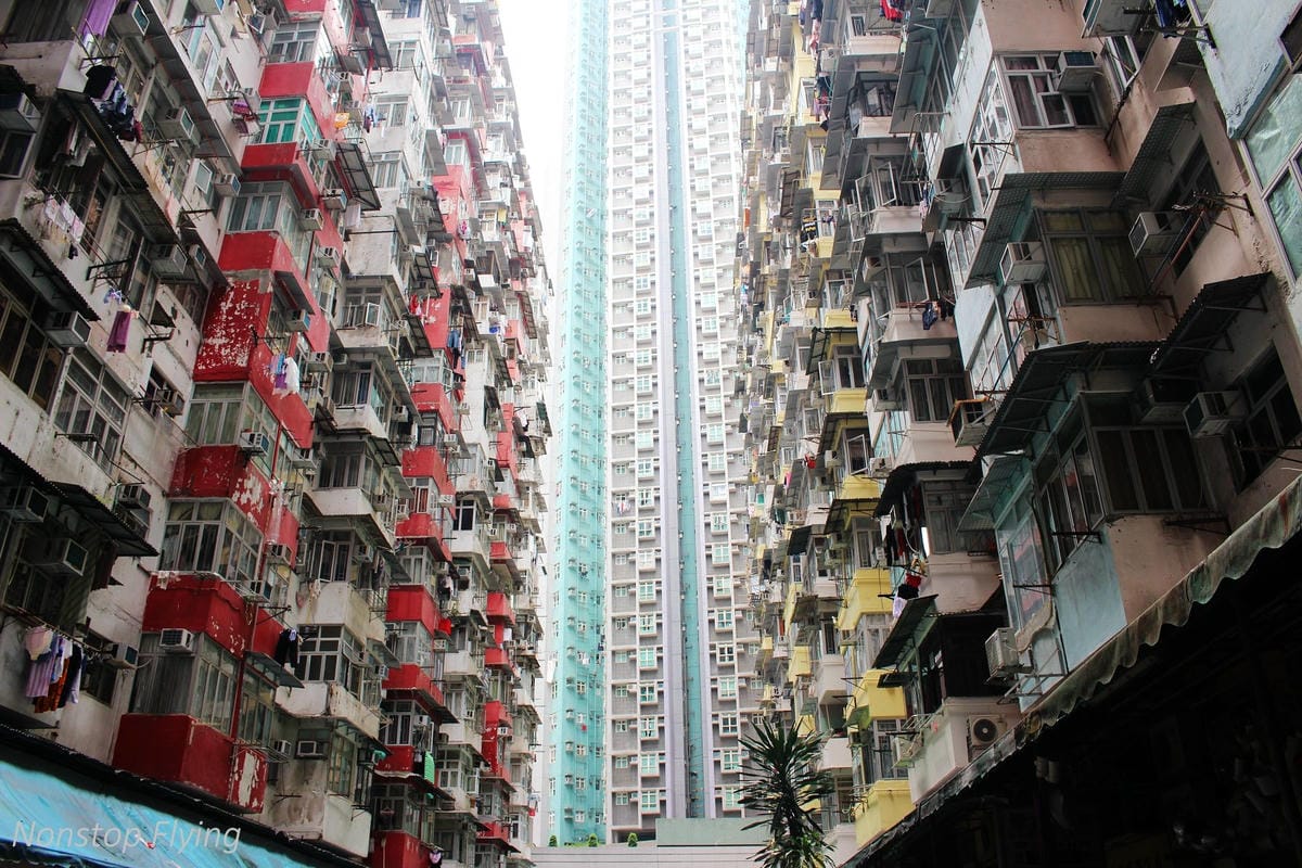 【香港遊記】鰂魚涌海山樓(怪獸大廈)、北角雞蛋仔、油街實現、太平山百萬夜景、翠華餐廳 - 第10張圖 【香港遊記】鰂魚涌海山樓(怪獸大廈)、北角雞蛋仔、油街實現、太平山百萬夜景、翠華餐廳