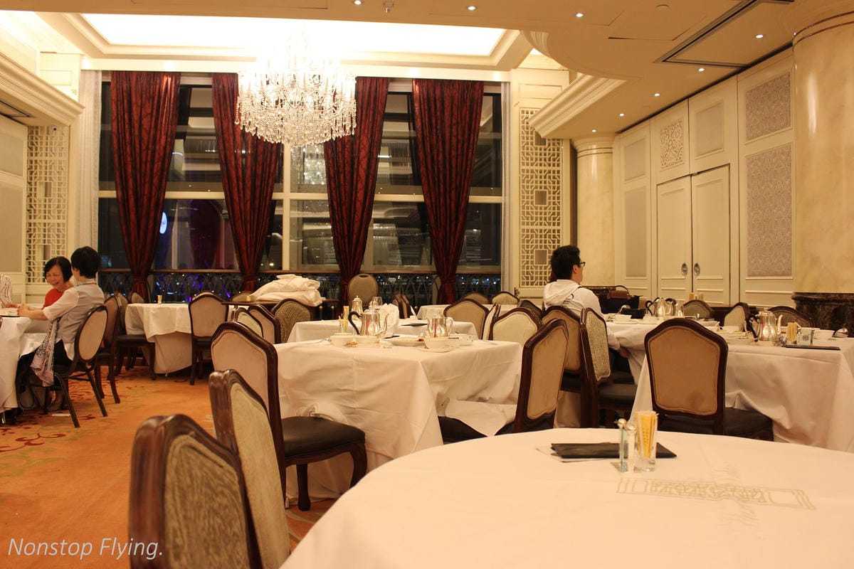 【香港遊記】歷史最久-半島酒店、電影主題-尖沙咀星光花園、寵物集散地-旺角金魚街、中環大會堂美心皇宮、銅鑼灣 - 第42張圖 【香港遊記】歷史最久-半島酒店、電影主題-尖沙咀星光花園、寵物集散地-旺角金魚街、中環大會堂美心皇宮、銅鑼灣