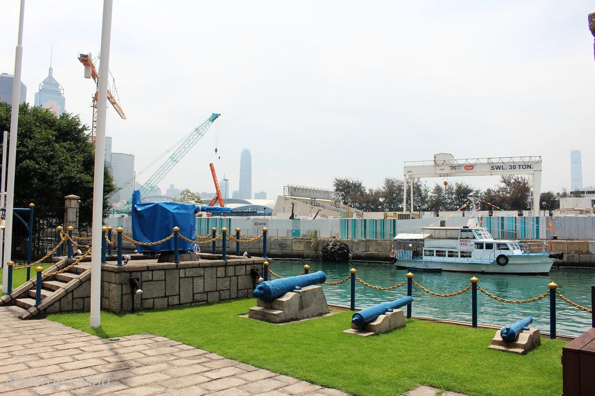 【香港遊記】歷史最久-半島酒店、電影主題-尖沙咀星光花園、寵物集散地-旺角金魚街、中環大會堂美心皇宮、銅鑼灣 - 第52張圖 【香港遊記】歷史最久-半島酒店、電影主題-尖沙咀星光花園、寵物集散地-旺角金魚街、中環大會堂美心皇宮、銅鑼灣