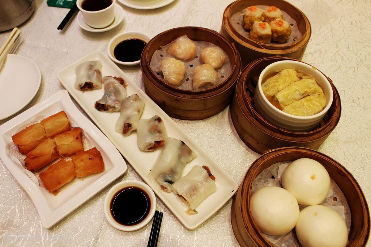 【香港遊記】歷史最久-半島酒店、電影主題-尖沙咀星光花園、寵物集散地-旺角金魚街、中環大會堂美心皇宮、銅鑼灣 - 第26張圖 【香港遊記】歷史最久-半島酒店、電影主題-尖沙咀星光花園、寵物集散地-旺角金魚街、中環大會堂美心皇宮、銅鑼灣