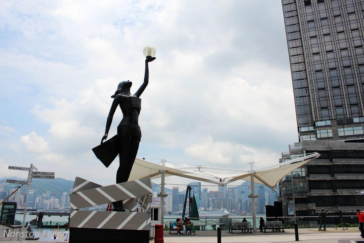 【香港遊記】歷史最久-半島酒店、電影主題-尖沙咀星光花園、寵物集散地-旺角金魚街、中環大會堂美心皇宮、銅鑼灣 - 第12張圖 【香港遊記】歷史最久-半島酒店、電影主題-尖沙咀星光花園、寵物集散地-旺角金魚街、中環大會堂美心皇宮、銅鑼灣