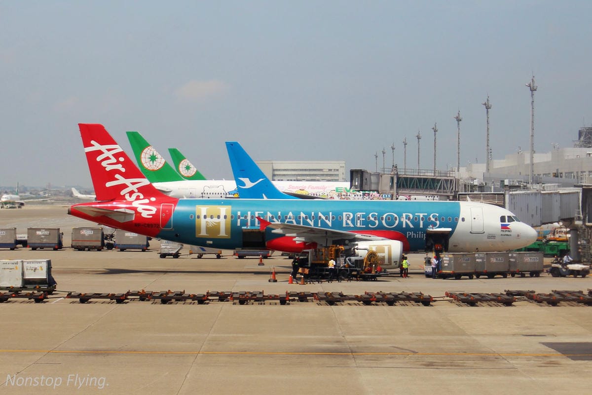 2017.06.24 國泰航空 CX469 台北TPE-香港HKG 飛行記錄 (777-300ER經濟艙) - 第39張圖 2017.06.24 國泰航空 CX469 台北TPE-香港HKG 飛行記錄 (777-300ER經濟艙)
