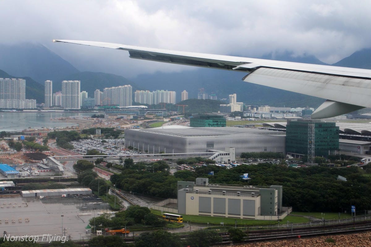2017.06.24 國泰航空 CX469 台北TPE-香港HKG 飛行記錄 (777-300ER經濟艙) - 第74張圖 2017.06.24 國泰航空 CX469 台北TPE-香港HKG 飛行記錄 (777-300ER經濟艙)