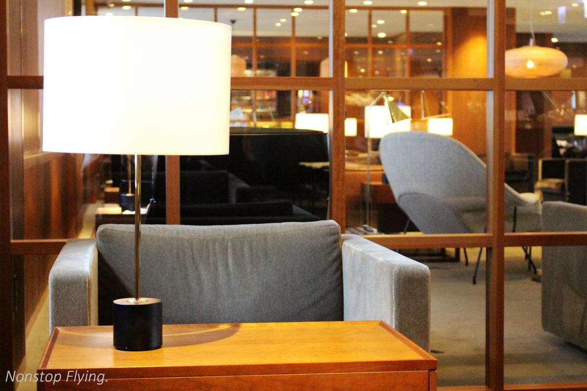 2017.06.24 國泰航空 CX469 台北TPE-香港HKG 飛行記錄 (777-300ER經濟艙) - 第14張圖 2017.06.24 國泰航空 CX469 台北TPE-香港HKG 飛行記錄 (777-300ER經濟艙)