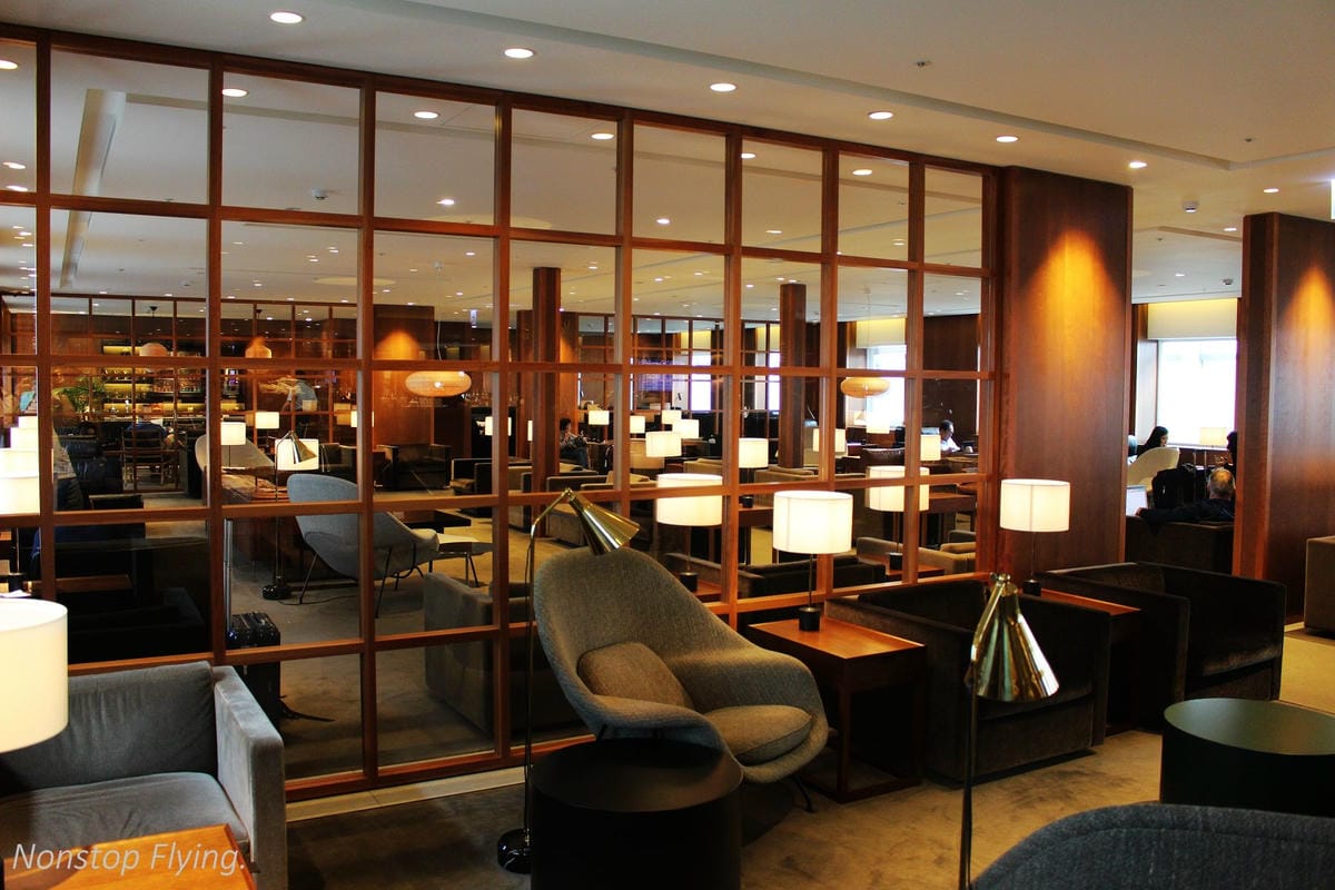 2017.06.24 國泰航空 CX469 台北TPE-香港HKG 飛行記錄 (777-300ER經濟艙) - 第12張圖 2017.06.24 國泰航空 CX469 台北TPE-香港HKG 飛行記錄 (777-300ER經濟艙)