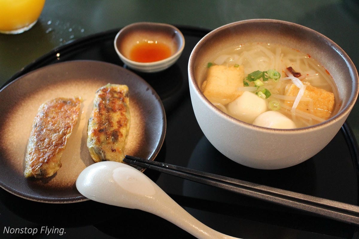國泰航空 香港玉衡堂商務貴賓室 -現點熱食、麵食、飲料咖啡吧、淋浴/躺臥空間。 - 第14張圖 國泰航空 香港玉衡堂商務貴賓室 -現點熱食、麵食、飲料咖啡吧、淋浴/躺臥空間。