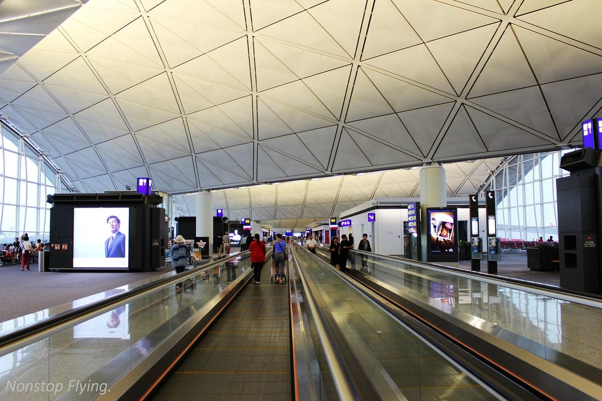 國泰航空 香港玉衡堂商務貴賓室 -現點熱食、麵食、飲料咖啡吧、淋浴/躺臥空間。 - 第2張圖 國泰航空 香港玉衡堂商務貴賓室 -現點熱食、麵食、飲料咖啡吧、淋浴/躺臥空間。