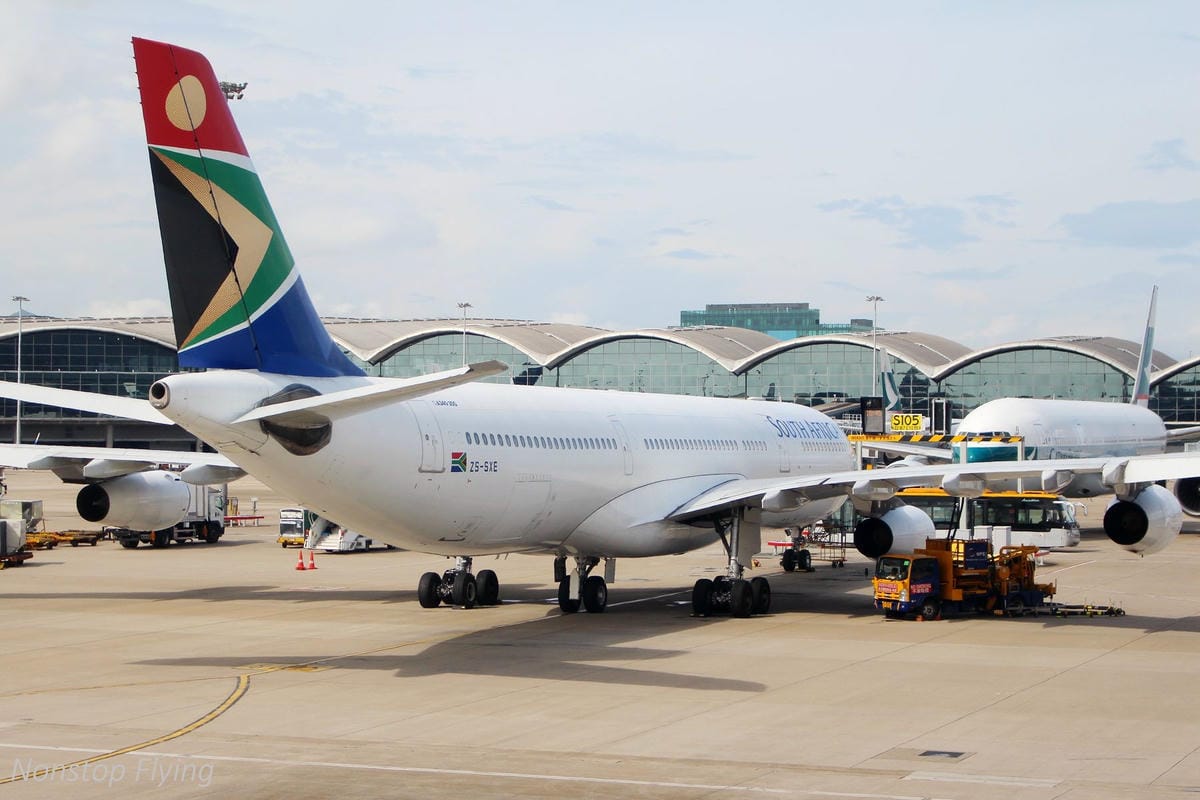 2017.06.24 國泰航空 CX751 香港HKG-曼谷BKK 飛行記錄 (777-300ER經濟艙) - 第18張圖 2017.06.24 國泰航空 CX751 香港HKG-曼谷BKK 飛行記錄 (777-300ER經濟艙)