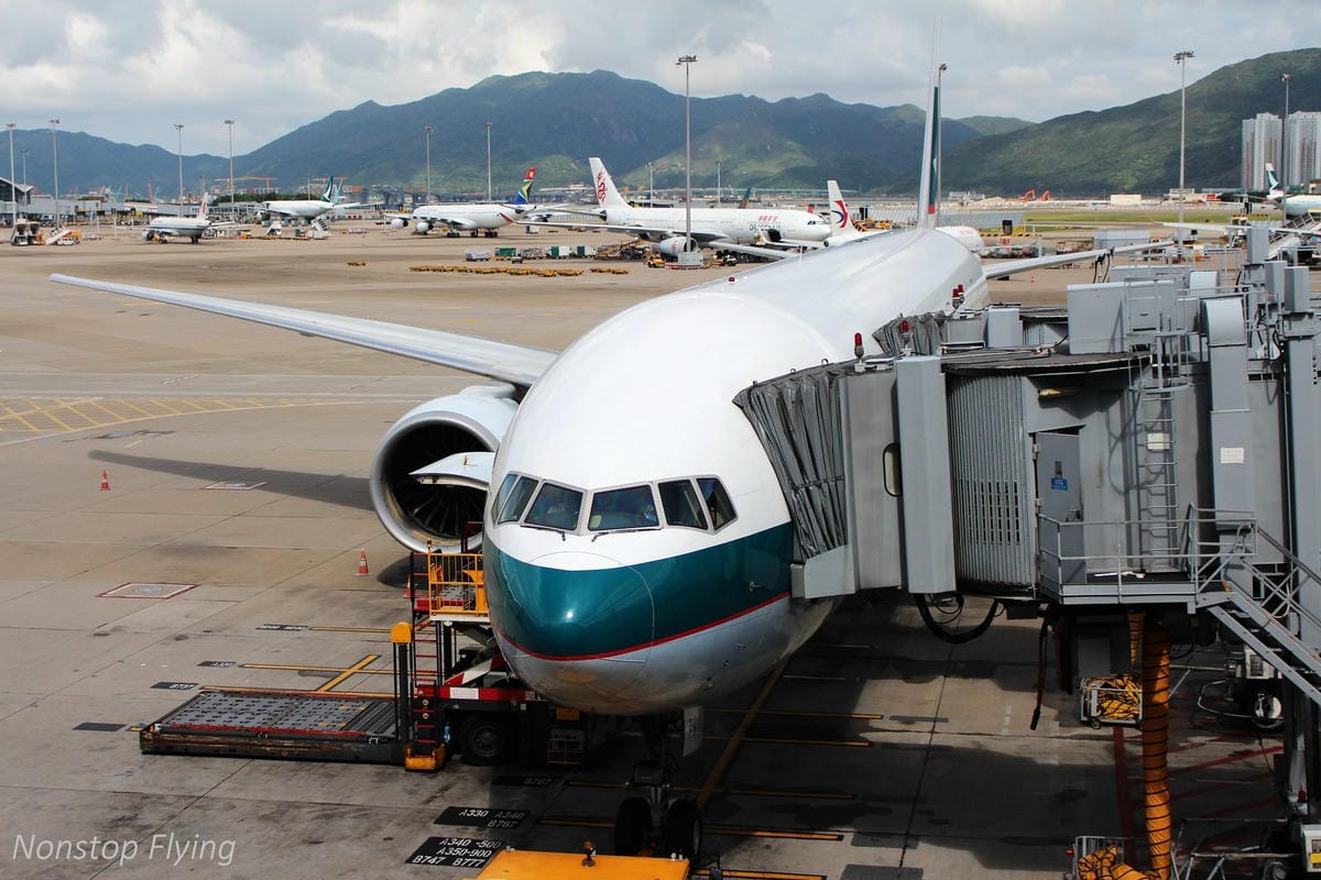 2017.06.24 國泰航空 CX751 香港HKG-曼谷BKK 飛行記錄 (777-300ER經濟艙) - 第3張圖 2017.06.24 國泰航空 CX751 香港HKG-曼谷BKK 飛行記錄 (777-300ER經濟艙)
