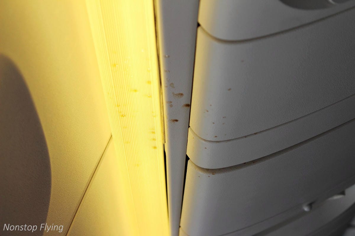 2017.06.24 國泰航空 CX751 香港HKG-曼谷BKK 飛行記錄 (777-300ER經濟艙) - 第12張圖 2017.06.24 國泰航空 CX751 香港HKG-曼谷BKK 飛行記錄 (777-300ER經濟艙)