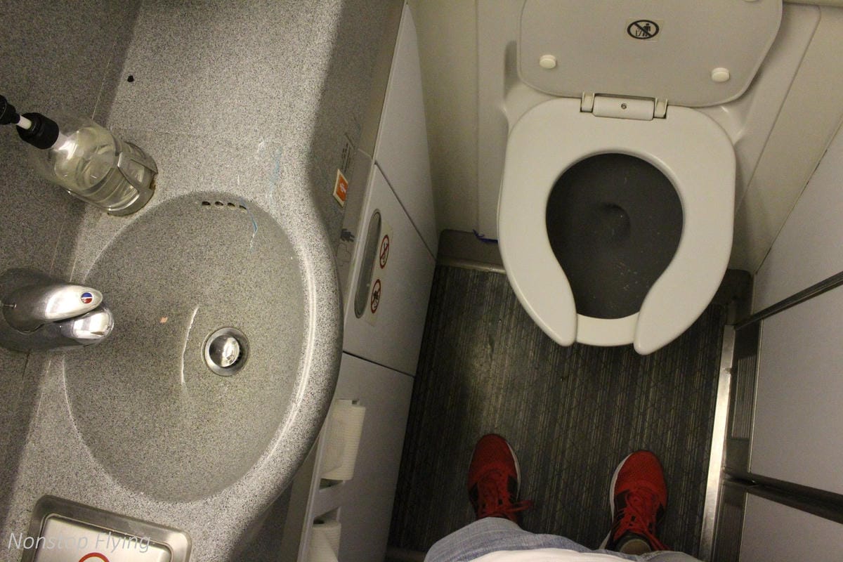 2017.06.24 國泰航空 CX751 香港HKG-曼谷BKK 飛行記錄 (777-300ER經濟艙) - 第47張圖 2017.06.24 國泰航空 CX751 香港HKG-曼谷BKK 飛行記錄 (777-300ER經濟艙)