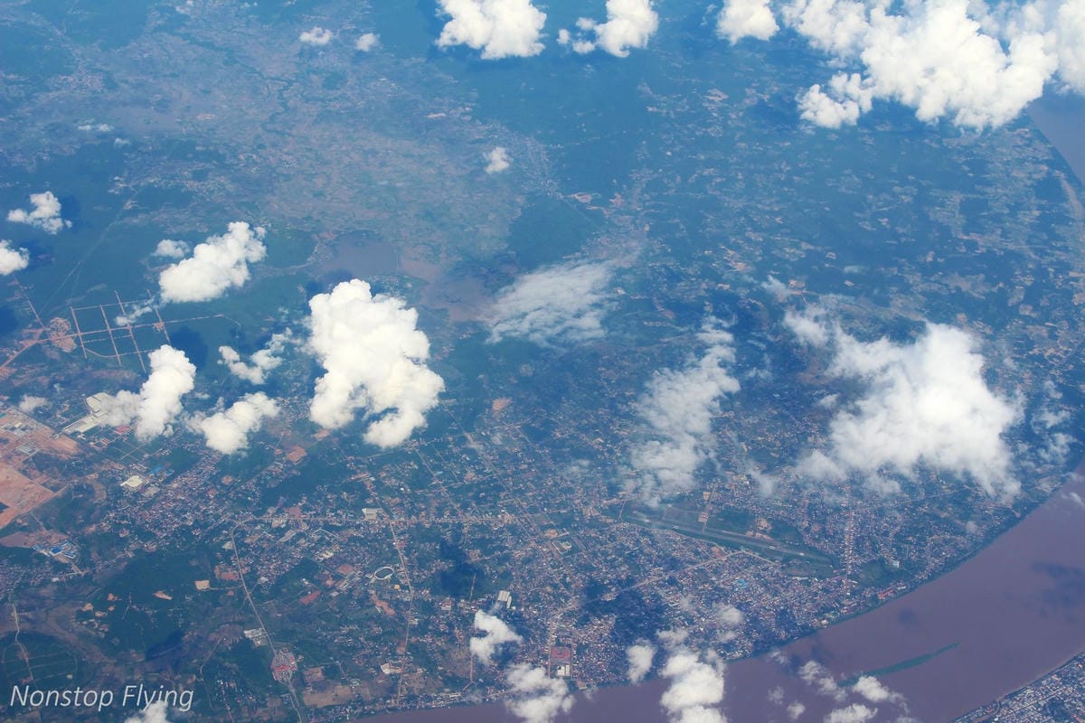 2017.06.24 國泰航空 CX751 香港HKG-曼谷BKK 飛行記錄 (777-300ER經濟艙) - 第45張圖 2017.06.24 國泰航空 CX751 香港HKG-曼谷BKK 飛行記錄 (777-300ER經濟艙)
