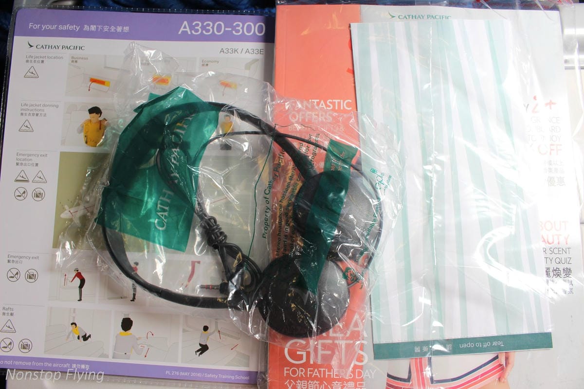 2017.06.29 國泰航空 CX754 曼谷BKK-香港HKG 飛行記錄 (A330-300經濟艙) - 第34張圖 2017.06.29 國泰航空 CX754 曼谷BKK-香港HKG 飛行記錄 (A330-300經濟艙)