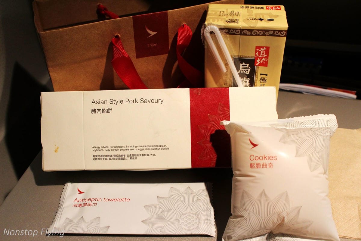 2017.06.29 國泰港龍 KA482 香港HKG-台北TPE 飛行記錄 (A330-300經濟艙) - 第48張圖 2017.06.29 國泰港龍 KA482 香港HKG-台北TPE 飛行記錄 (A330-300經濟艙)