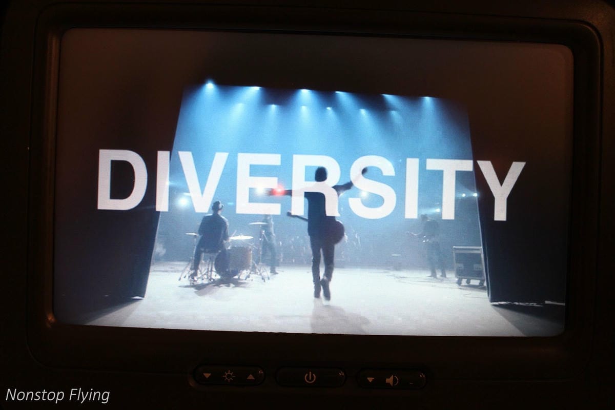 2017.06.29 國泰港龍 KA482 香港HKG-台北TPE 飛行記錄 (A330-300經濟艙) - 第44張圖 2017.06.29 國泰港龍 KA482 香港HKG-台北TPE 飛行記錄 (A330-300經濟艙)