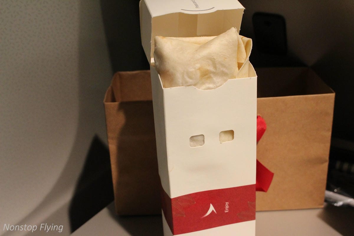 2017.06.29 國泰港龍 KA482 香港HKG-台北TPE 飛行記錄 (A330-300經濟艙) - 第49張圖 2017.06.29 國泰港龍 KA482 香港HKG-台北TPE 飛行記錄 (A330-300經濟艙)