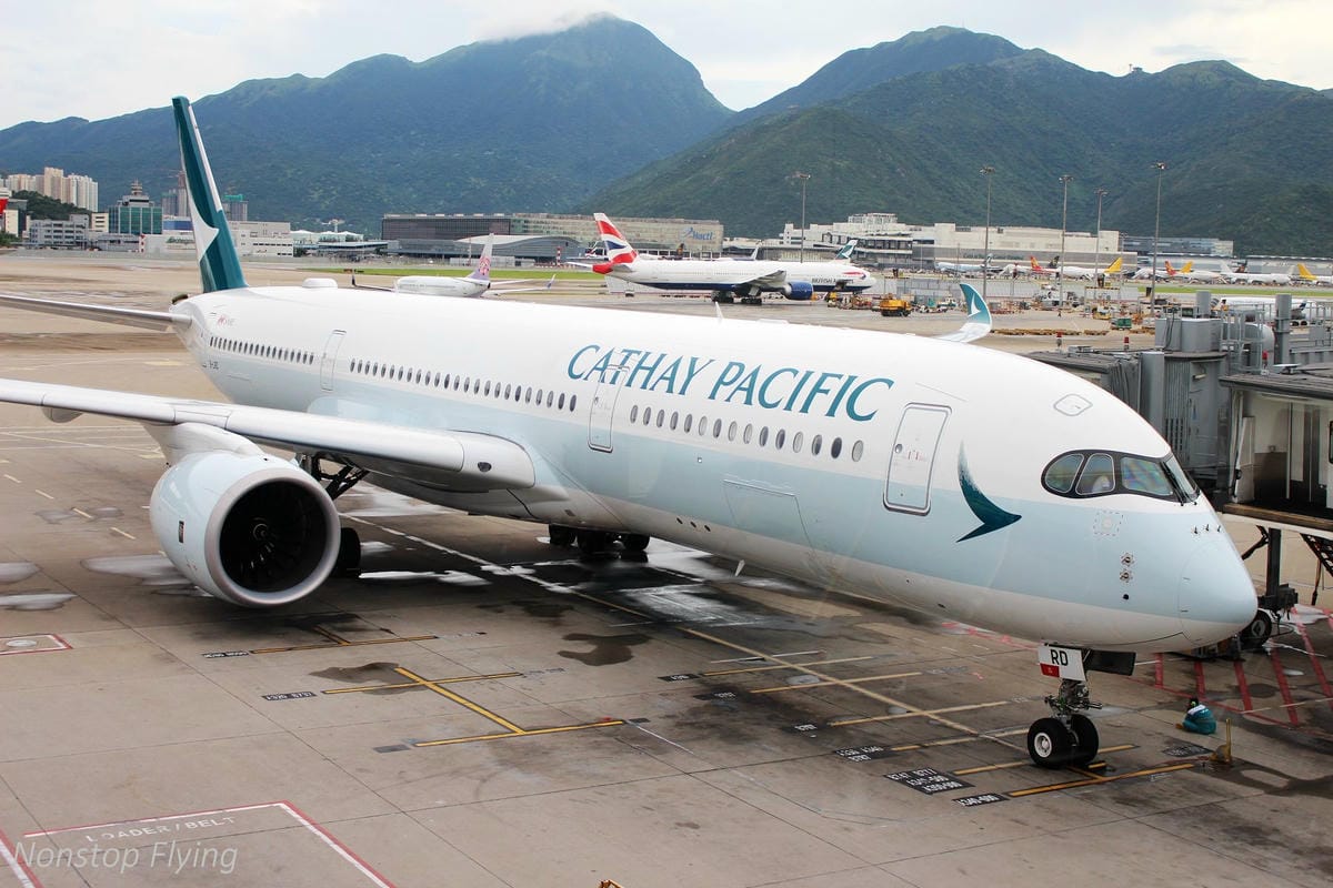 2017.07.04 國泰航空 CX421 台北TPE-香港HKG 飛行記錄 (A330-300經濟艙) - 第53張圖 2017.07.04 國泰航空 CX421 台北TPE-香港HKG 飛行記錄 (A330-300經濟艙)