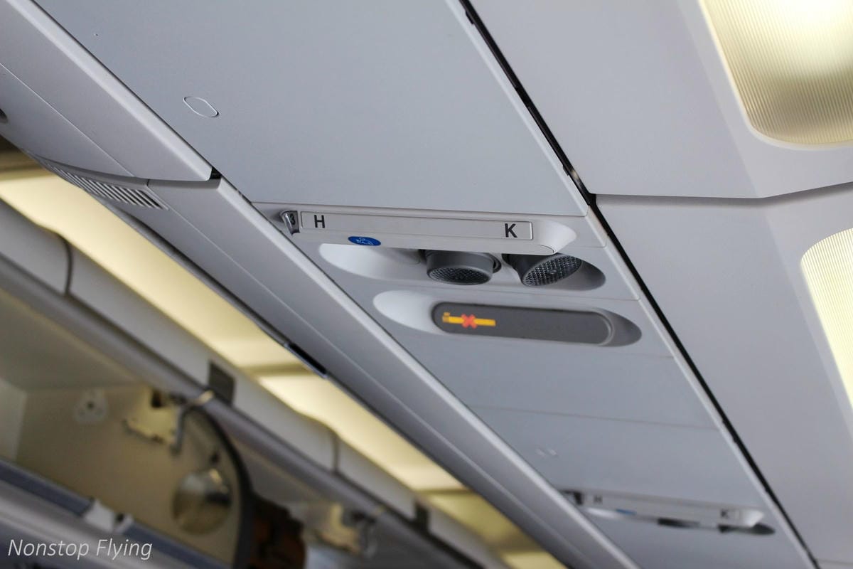 2017.07.04 國泰航空 CX421 台北TPE-香港HKG 飛行記錄 (A330-300經濟艙) - 第13張圖 2017.07.04 國泰航空 CX421 台北TPE-香港HKG 飛行記錄 (A330-300經濟艙)