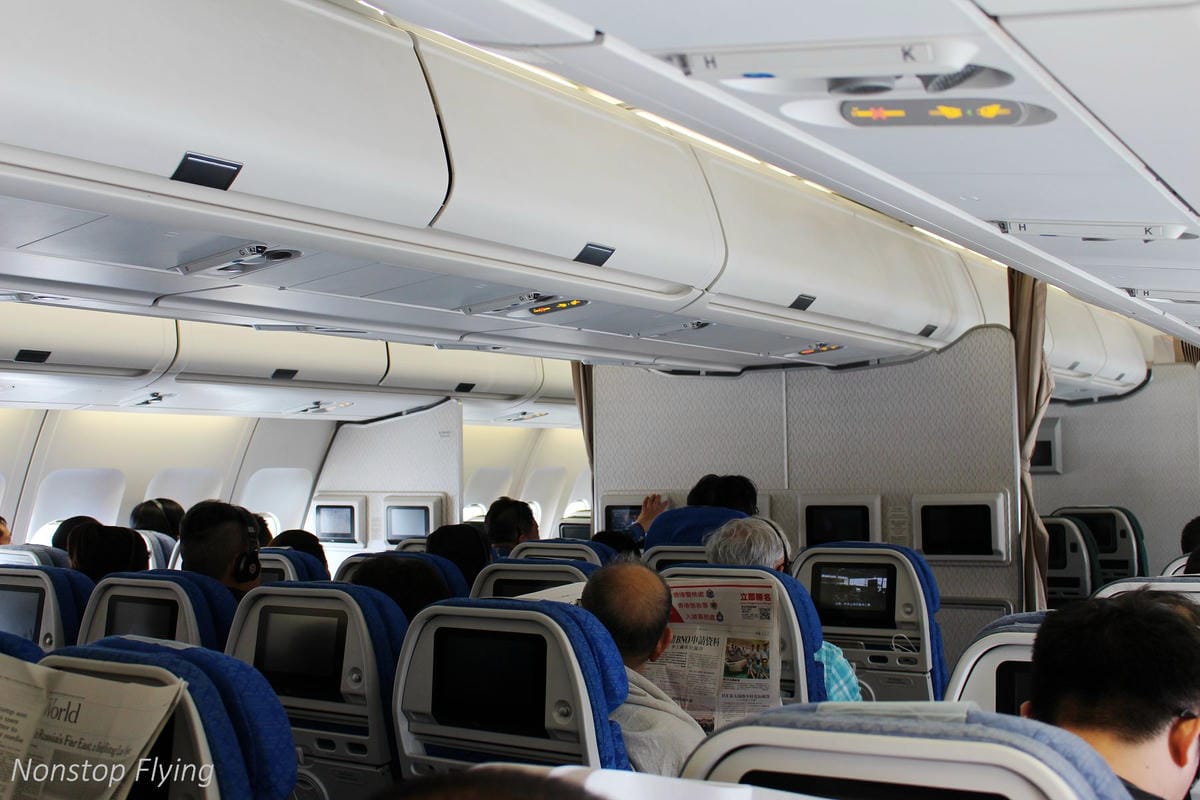 2017.07.04 國泰航空 CX421 台北TPE-香港HKG 飛行記錄 (A330-300經濟艙) - 第11張圖 2017.07.04 國泰航空 CX421 台北TPE-香港HKG 飛行記錄 (A330-300經濟艙)