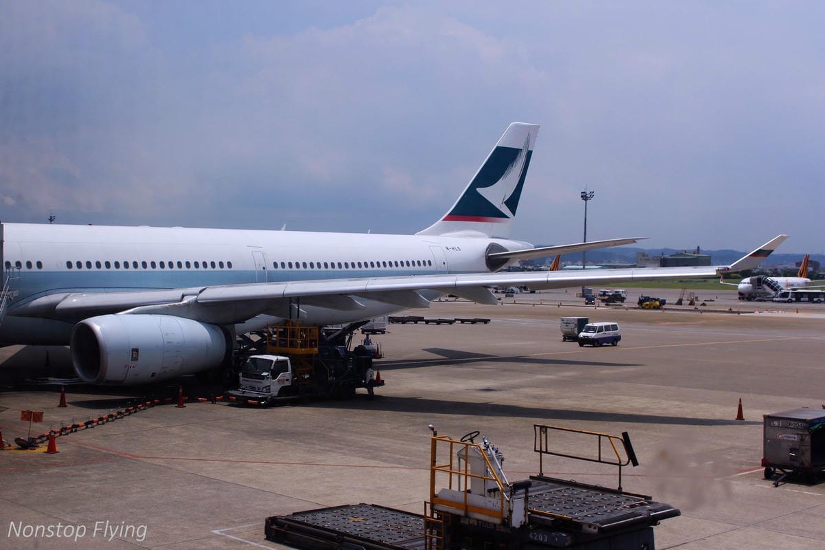 2017.07.04 國泰航空 CX421 台北TPE-香港HKG 飛行記錄 (A330-300經濟艙) - 第7張圖 2017.07.04 國泰航空 CX421 台北TPE-香港HKG 飛行記錄 (A330-300經濟艙)
