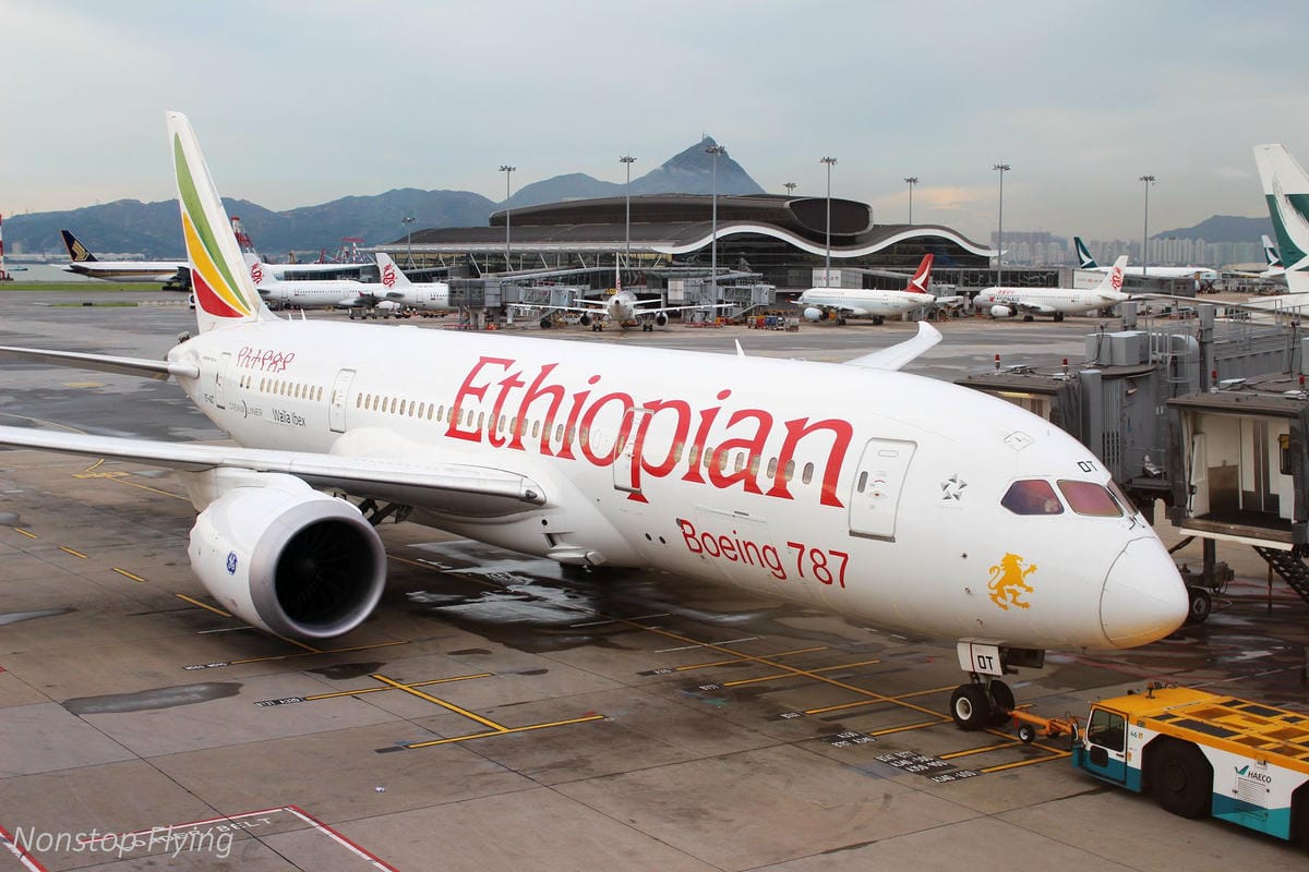 2017.07.04 國泰航空 CX421 台北TPE-香港HKG 飛行記錄 (A330-300經濟艙) - 第61張圖 2017.07.04 國泰航空 CX421 台北TPE-香港HKG 飛行記錄 (A330-300經濟艙)