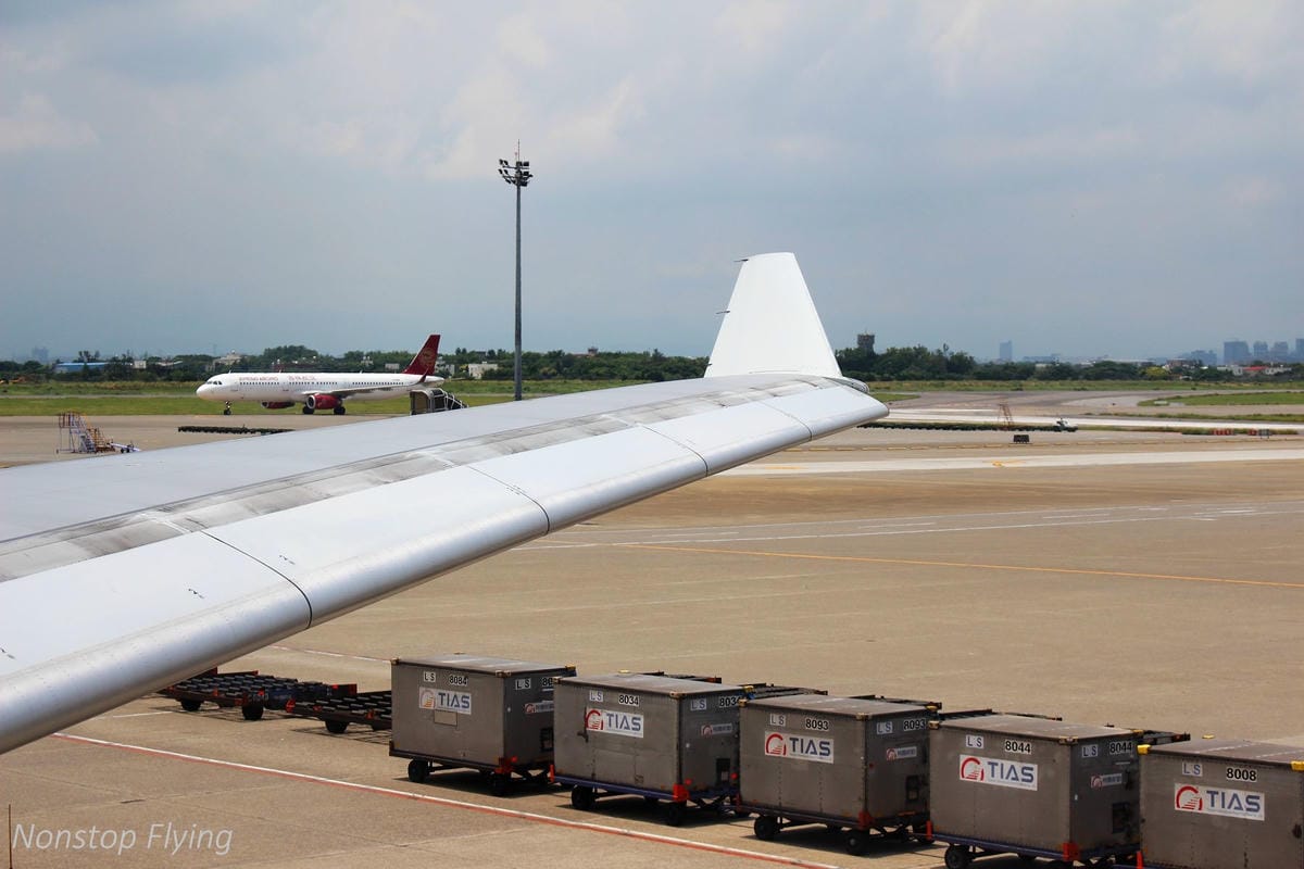 2017.07.04 國泰航空 CX421 台北TPE-香港HKG 飛行記錄 (A330-300經濟艙) - 第8張圖 2017.07.04 國泰航空 CX421 台北TPE-香港HKG 飛行記錄 (A330-300經濟艙)