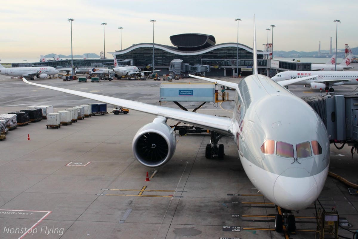 2017.07.04 卡達航空 QR817 香港HKG-杜哈DOH 飛行記錄 (787-8經濟艙) 終生難忘的三上三下奇幻旅程! - 第4張圖 2017.07.04 卡達航空 QR817 香港HKG-杜哈DOH 飛行記錄 (787-8經濟艙) 終生難忘的三上三下奇幻旅程!