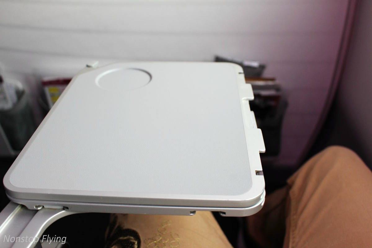 2017.07.04 卡達航空 QR817 香港HKG-杜哈DOH 飛行記錄 (787-8經濟艙) 終生難忘的三上三下奇幻旅程! - 第15張圖 2017.07.04 卡達航空 QR817 香港HKG-杜哈DOH 飛行記錄 (787-8經濟艙) 終生難忘的三上三下奇幻旅程!