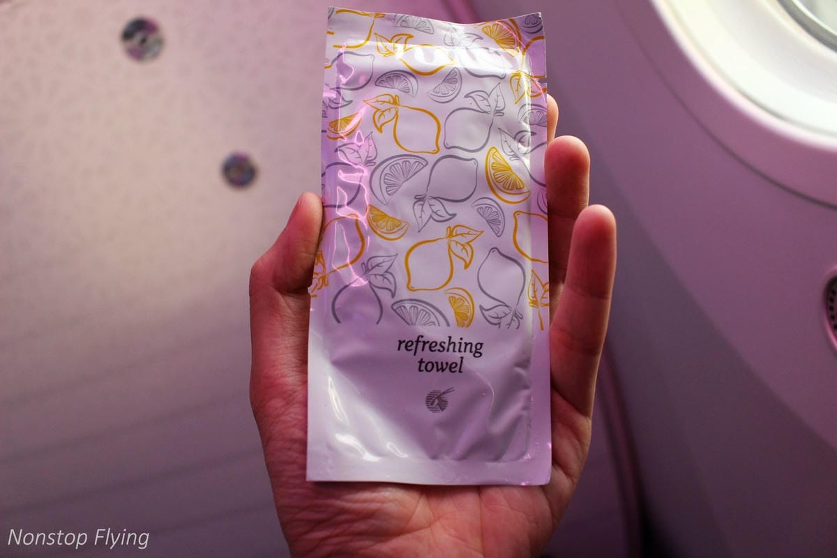 2017.07.04 卡達航空 QR817 香港HKG-杜哈DOH 飛行記錄 (787-8經濟艙) 終生難忘的三上三下奇幻旅程! - 第28張圖 2017.07.04 卡達航空 QR817 香港HKG-杜哈DOH 飛行記錄 (787-8經濟艙) 終生難忘的三上三下奇幻旅程!