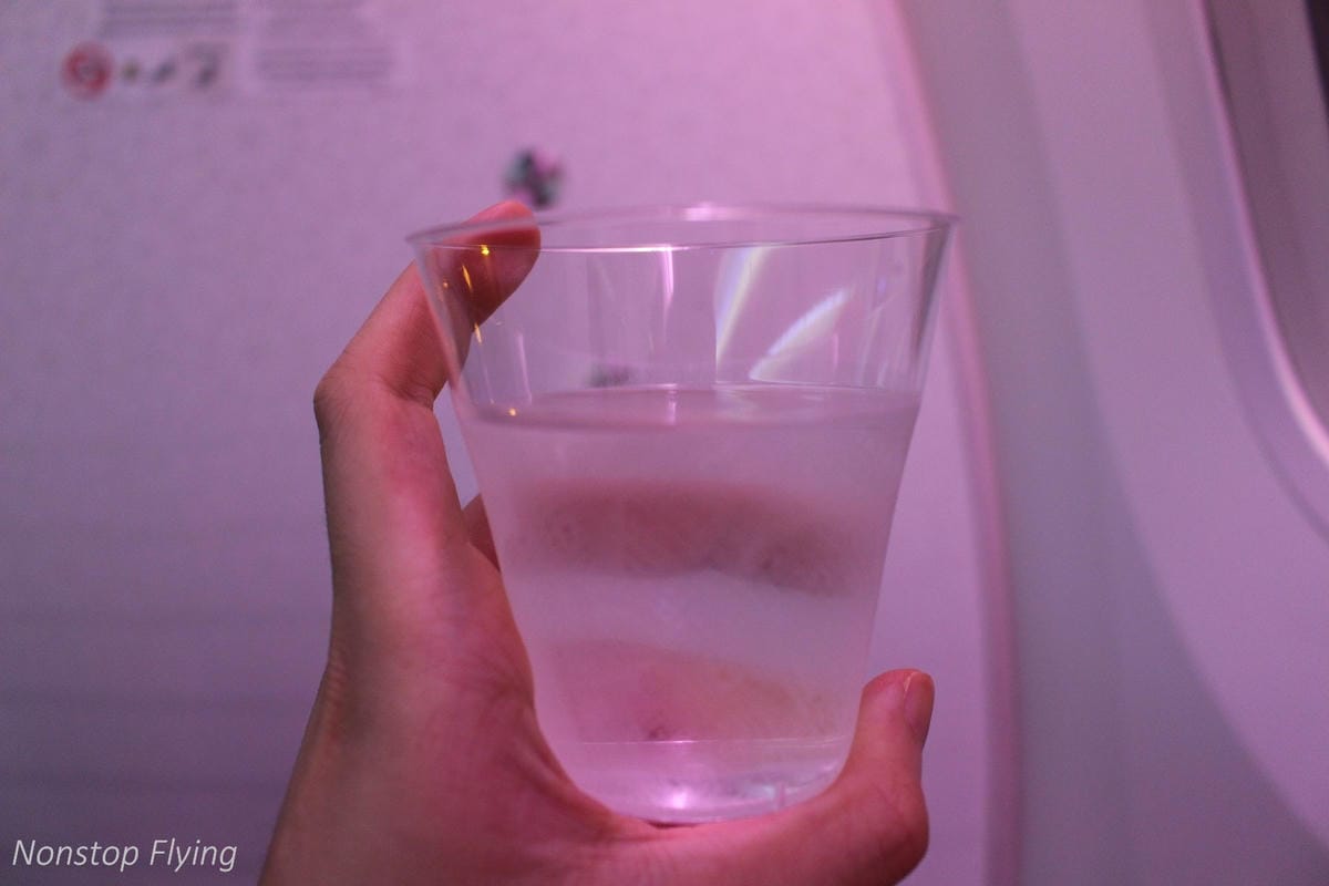 2017.07.04 卡達航空 QR817 香港HKG-杜哈DOH 飛行記錄 (787-8經濟艙) 終生難忘的三上三下奇幻旅程! - 第33張圖 2017.07.04 卡達航空 QR817 香港HKG-杜哈DOH 飛行記錄 (787-8經濟艙) 終生難忘的三上三下奇幻旅程!