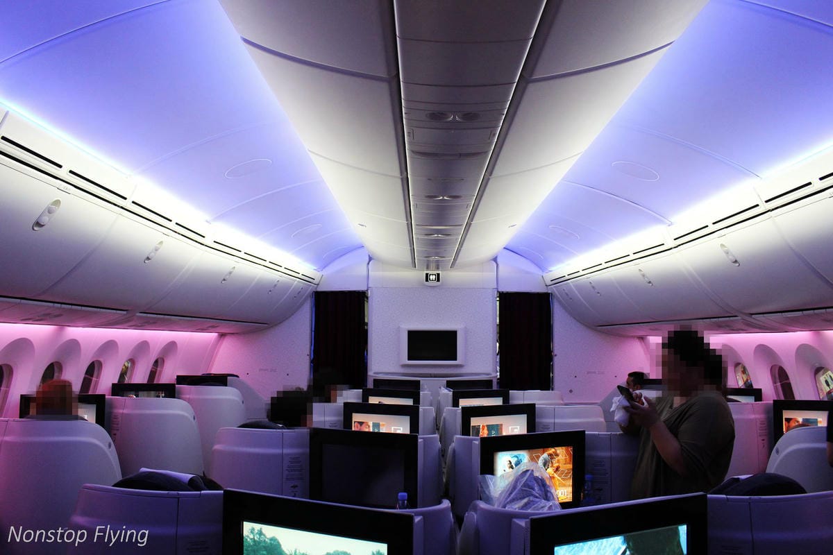 2017.07.04 卡達航空 QR817 香港HKG-杜哈DOH 飛行記錄 (787-8經濟艙) 終生難忘的三上三下奇幻旅程! - 第55張圖 2017.07.04 卡達航空 QR817 香港HKG-杜哈DOH 飛行記錄 (787-8經濟艙) 終生難忘的三上三下奇幻旅程!