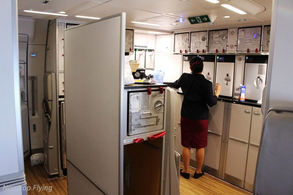 2017.07.06 卡達航空 QR149 杜哈DOH-馬德里MAD 飛行記錄 (A350-900經濟艙) 奇遇特別的LATAM租機! - 第43張圖 2017.07.06 卡達航空 QR149 杜哈DOH-馬德里MAD 飛行記錄 (A350-900經濟艙) 奇遇特別的LATAM租機!