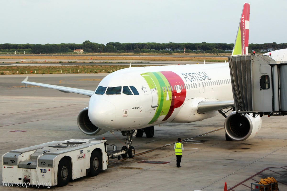 2017.07.19 卡達航空 QR142 巴塞隆納BCN-杜哈DOH 飛行記錄 (787-8經濟艙) 含巴塞隆納機場介紹 - 第35張圖 2017.07.19 卡達航空 QR142 巴塞隆納BCN-杜哈DOH 飛行記錄 (787-8經濟艙) 含巴塞隆納機場介紹